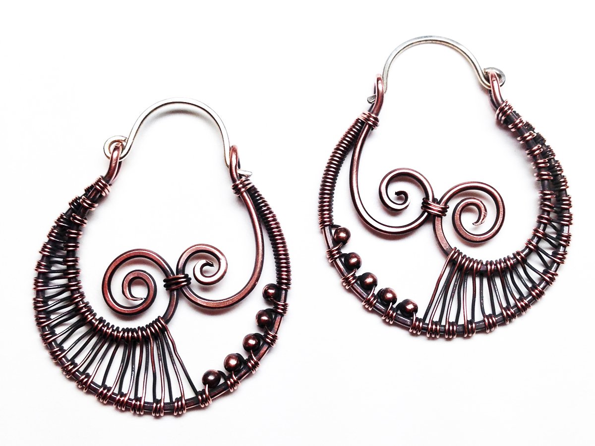 Learn to make these gorgeous hoops. Register today! #pittsburgh #jewelryclass #pghart #burgh artsmithspgh.com/classes/2016/7…