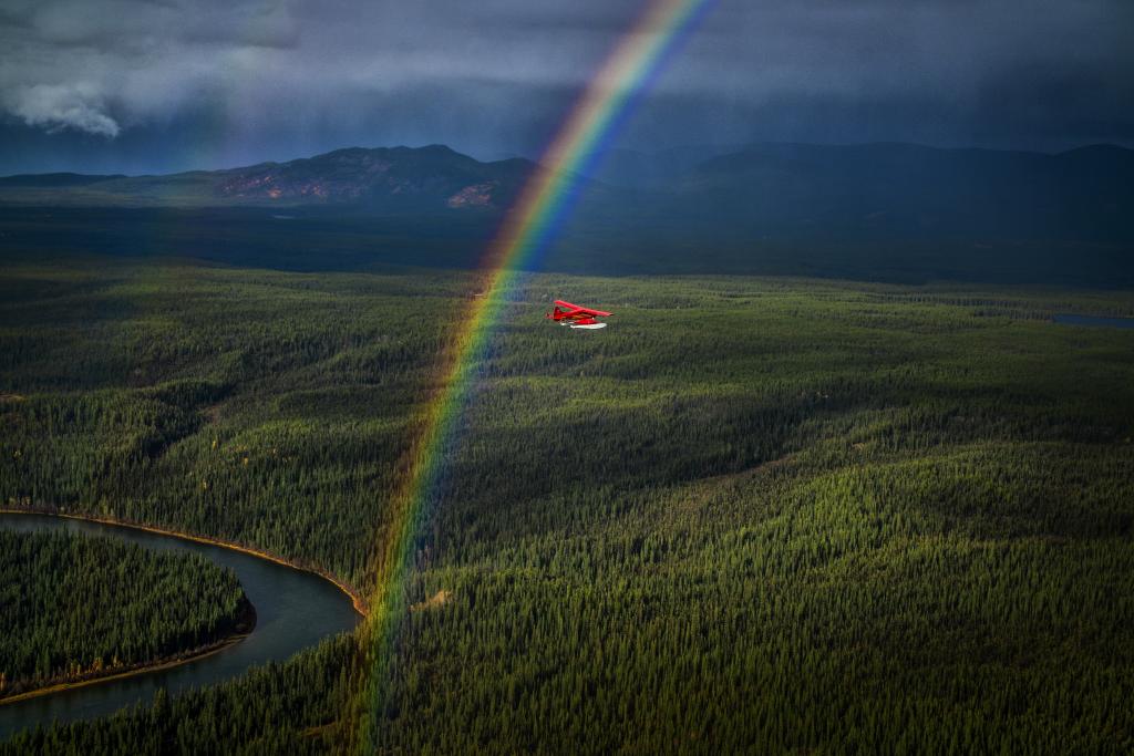 Cabelas's tweet photo. Venturing into the Yukon wilderness, with no idea what awaits. #beyondtheroar trailer: https://t.co/WFQ30lLLTT https://t.co/wEVSyRLfum