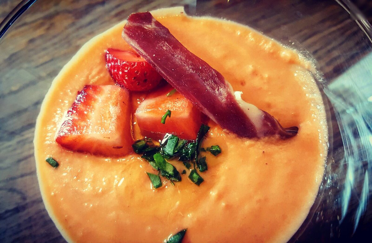 cookandwin's tweet photo. #cocinando #asesora #cocinaconfort #foodtruck #chefhome @gastrea @guiagastropass @ESAH_Hosteleria @sevilladetapas https://t.co/HS3yxjF5vP