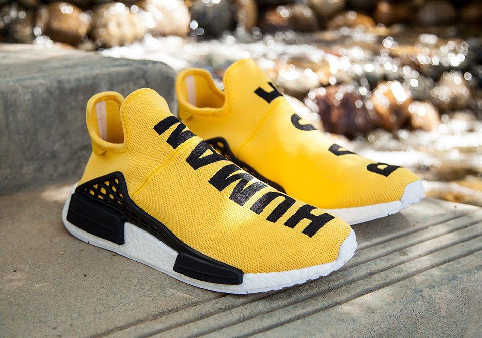 Sneaker News X: Pharrell x adidas NMD looks sweet without laces too https://t.co/kMq8EhRhB8 https://t.co/M8T0oC70MQ" / X