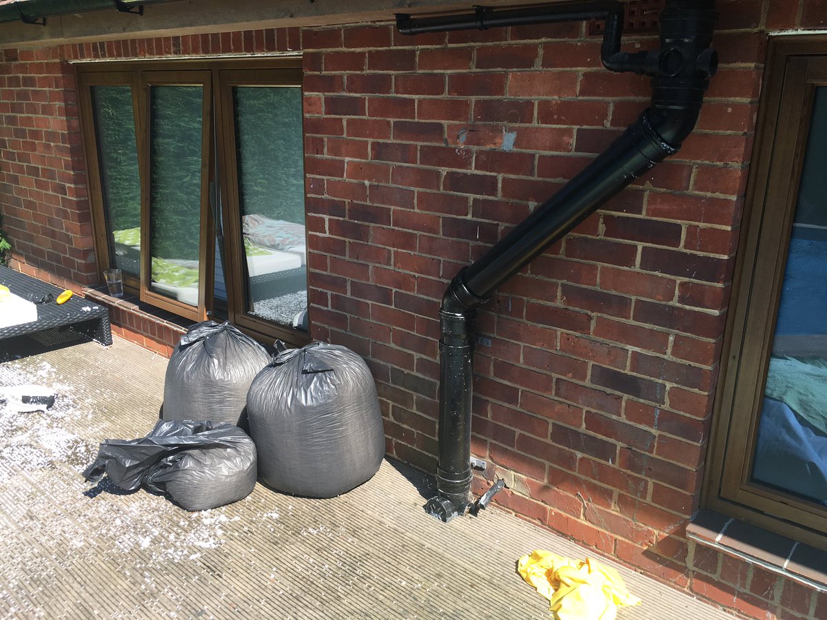 rewindlaserltd's tweet photo. Hey @FatBoy_Original, do you offer a clean up service for your product that bursts in less than a year of ownership? https://t.co/4U2OFoAwpD