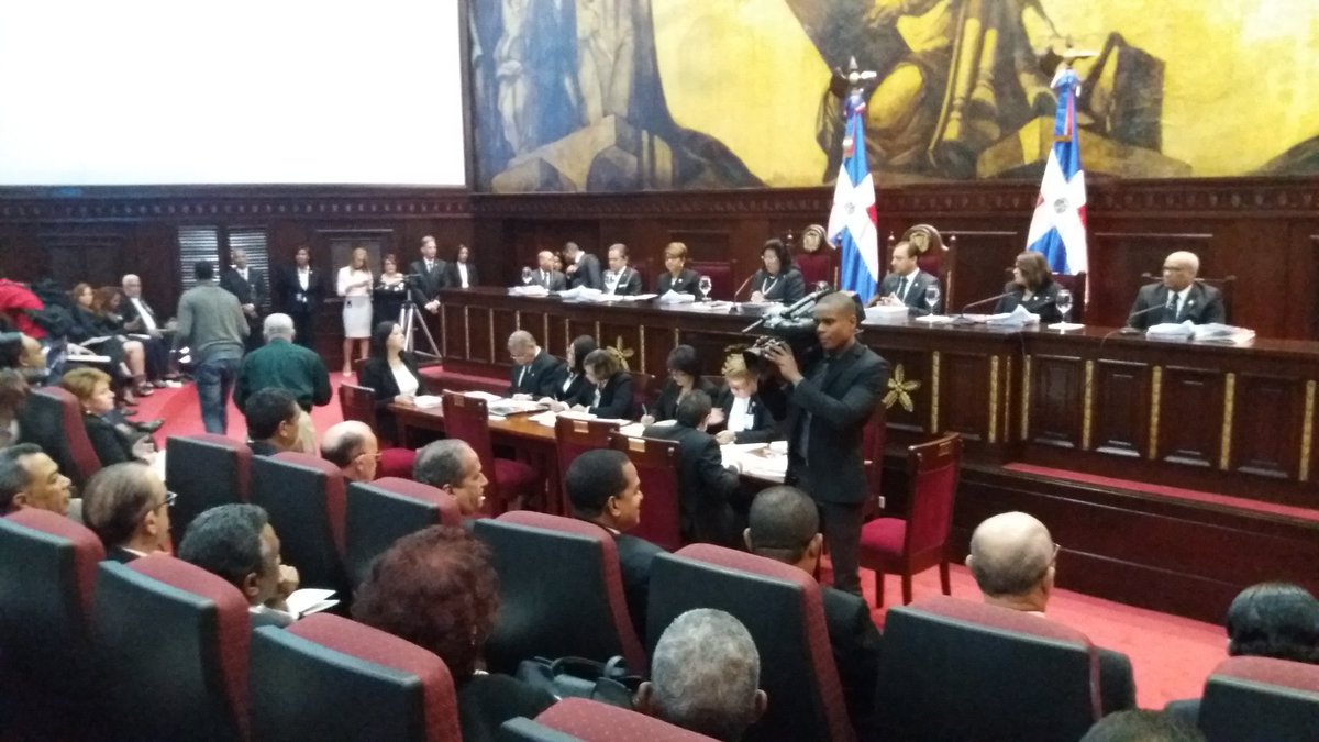 RenteriaMontero's tweet photo. Asamblea Nacional examina actas de elección presidente Danilo Medina y Vicepresidenta, Margarita Cedeño.@CDN37 https://t.co/17ljRBX8j3