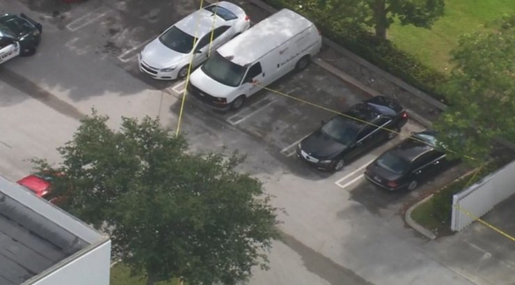 Developing story: Homicide investigation ongoing in #PompanoBeach bit.ly/29Sp603?utm_me… https://t.co/BYlUUKk2SP