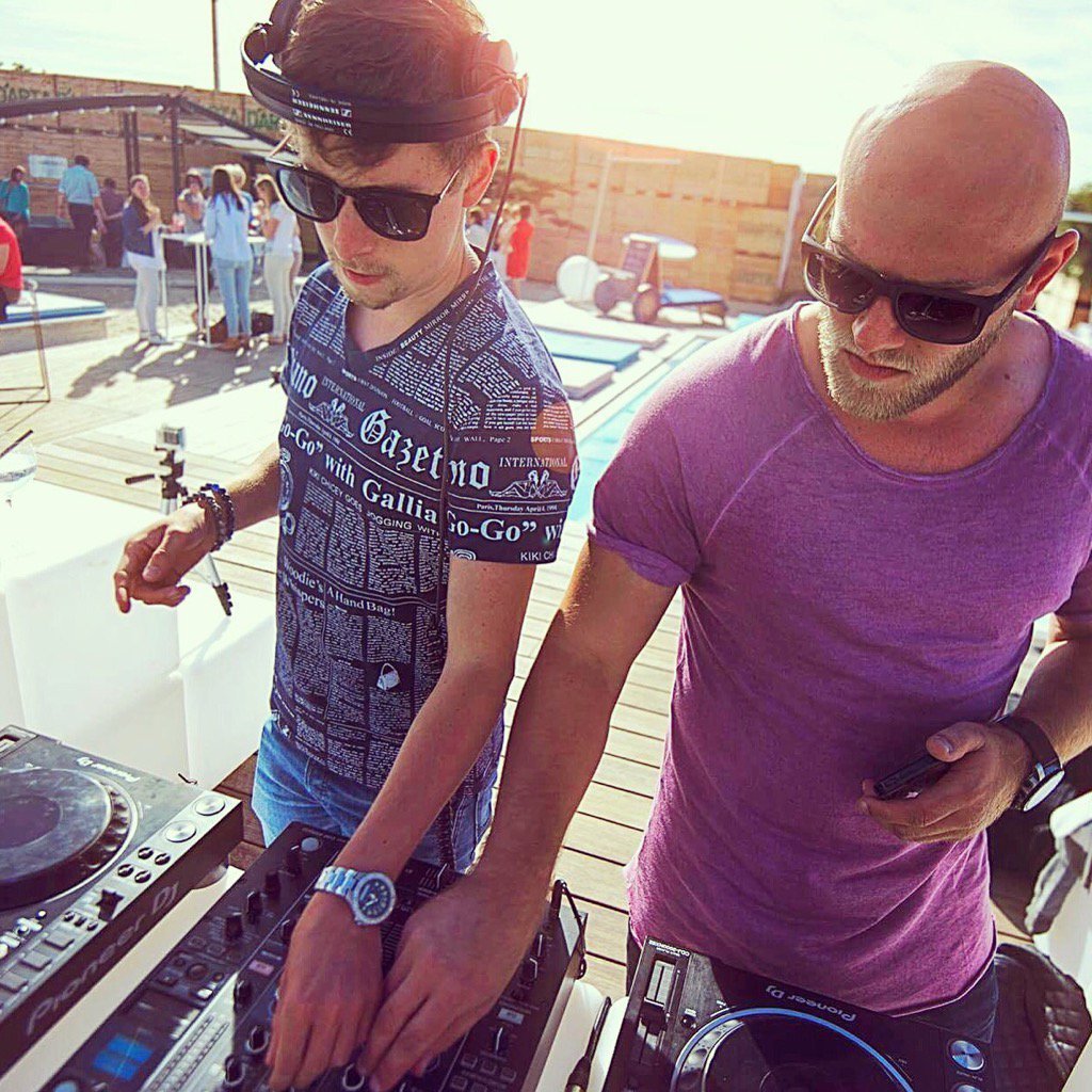 T.E.A.M.W.O.R.K. <a href="/DennisCartier/">Dennis Cartier</a>