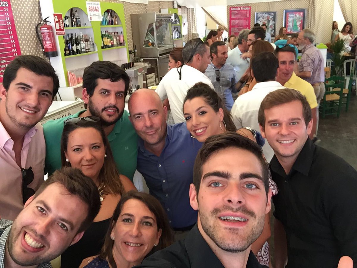 Jesustomille's tweet photo. Almuerzo con mis compañeros de @NNGG_LaLinea @PPopular https://t.co/tsLcvxvFEI