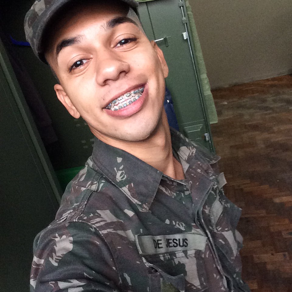 LocutoBorges's tweet photo. O menino cresceu...rs 🙏🏻✌🏻️👏🏻 https://t.co/vR5zNaU3vC