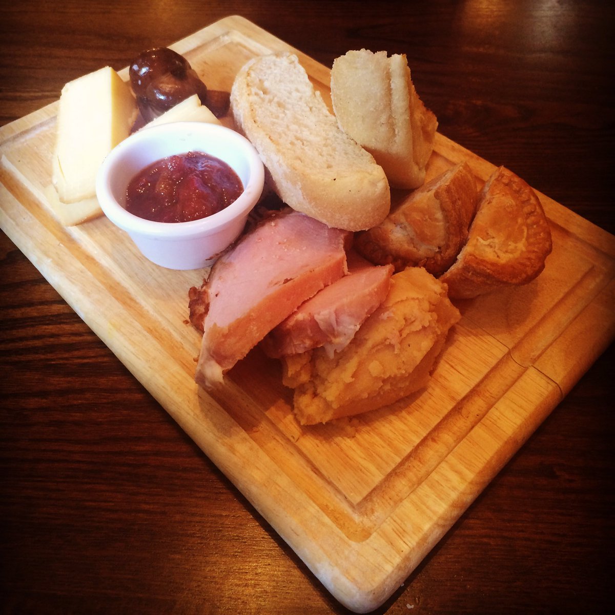 Come in and try our new #NorthumbrianBoard! #PeasePudding #Chutney #PorkPie #BalsamicOnions #SmokedCheddar #RoastHam