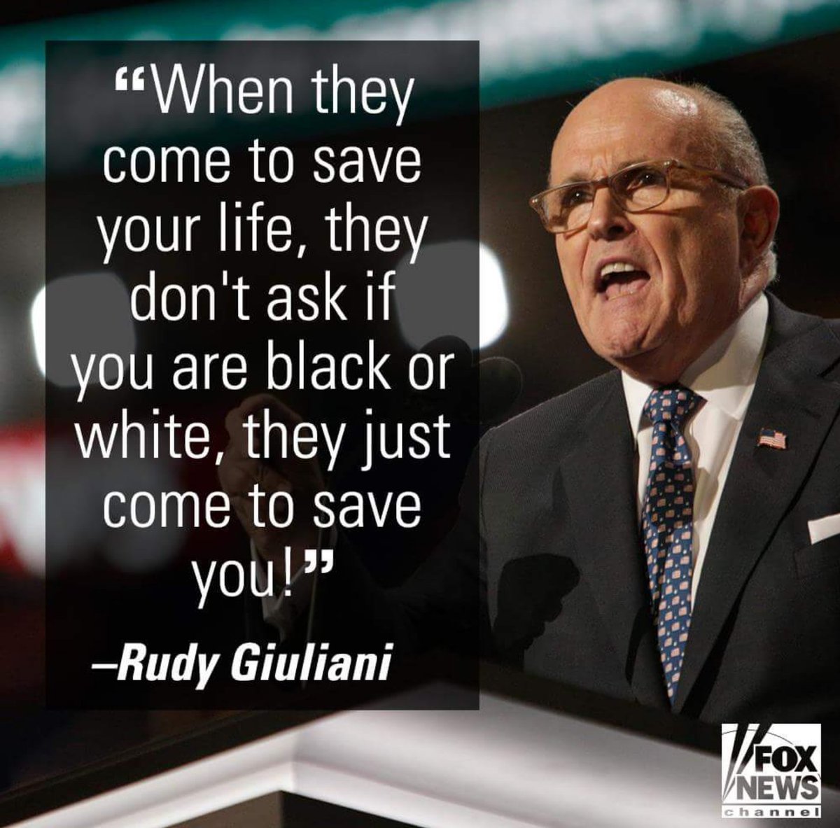 craftlover222's tweet photo. @realDonaldTrump @rudygiulianiGOP
#BlueLivesMatter #AllLivesMatter #NRA
#Pray4Police #HillaryDivides #TrumpPence https://t.co/repSzZFLhJ