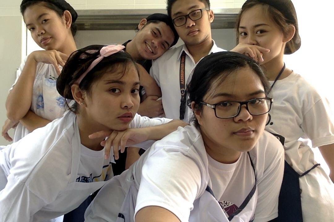 _uberlicious's tweet photo. The team (char) https://t.co/yj4hIVg1ik