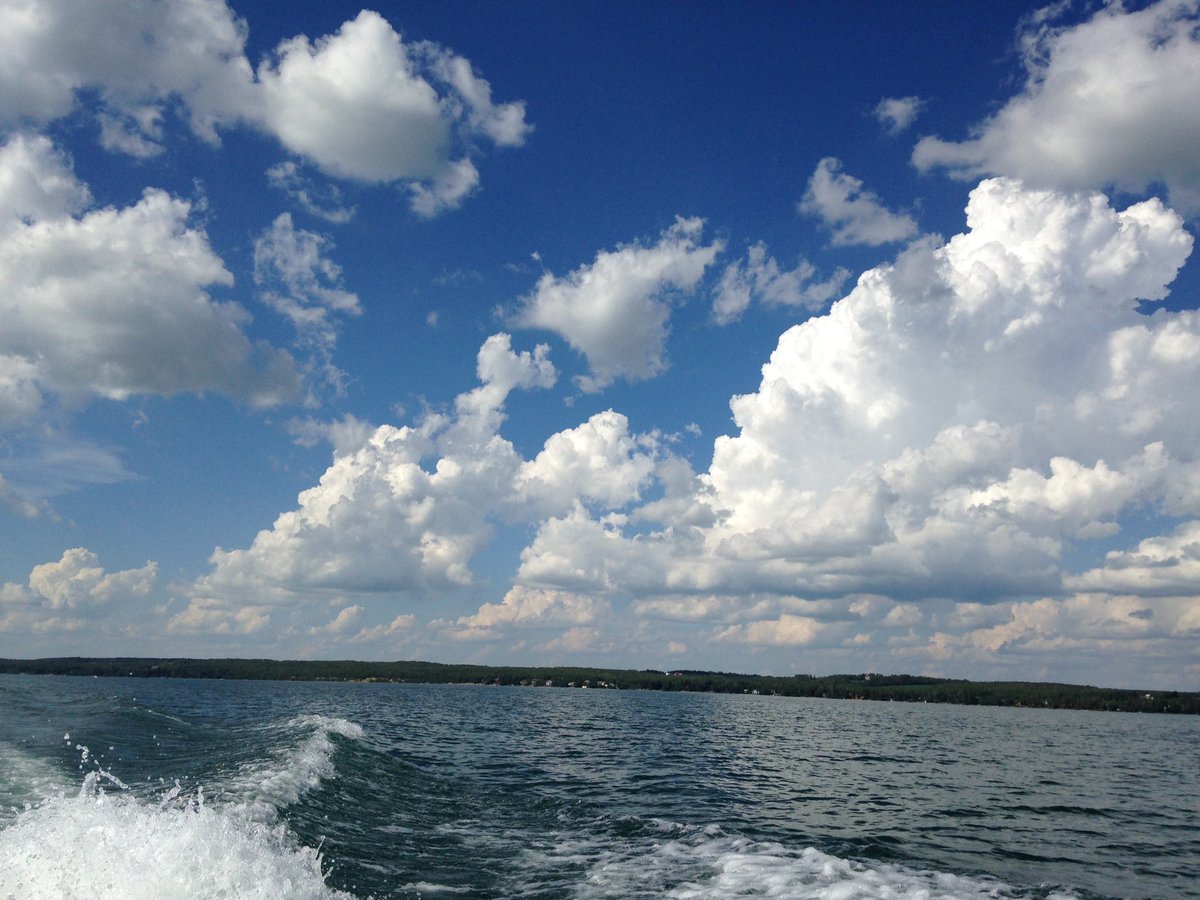 Emmawhip's tweet image. #bored don&apos;t no what to do🙈🙉#strongthoughts ⚡️🗯