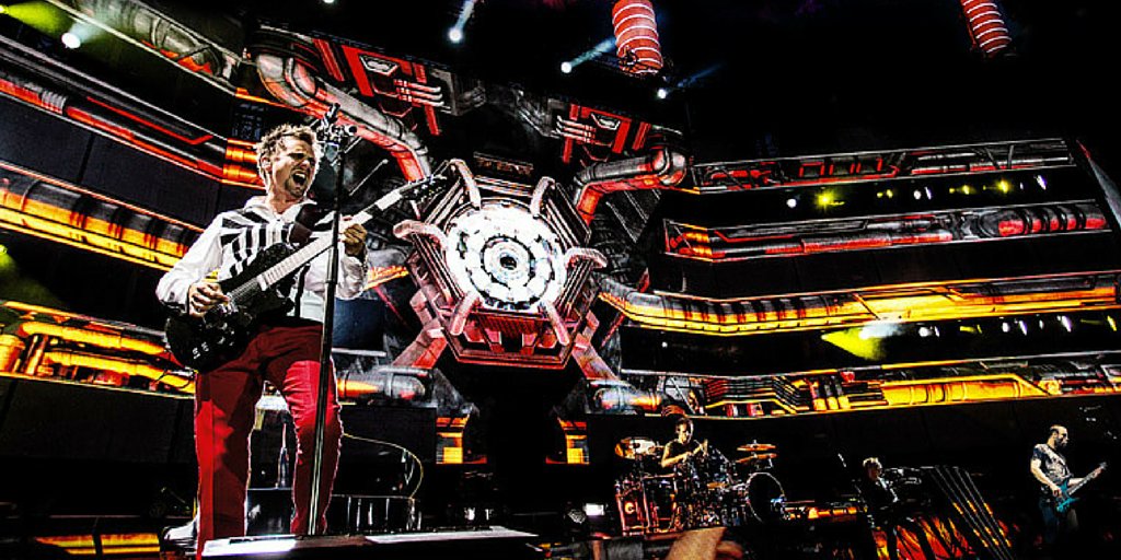 ATLASexperiment's tweet image. The ATLAS Experiment welcomes @Muse on their visit of @CERN today. #NiceBackground