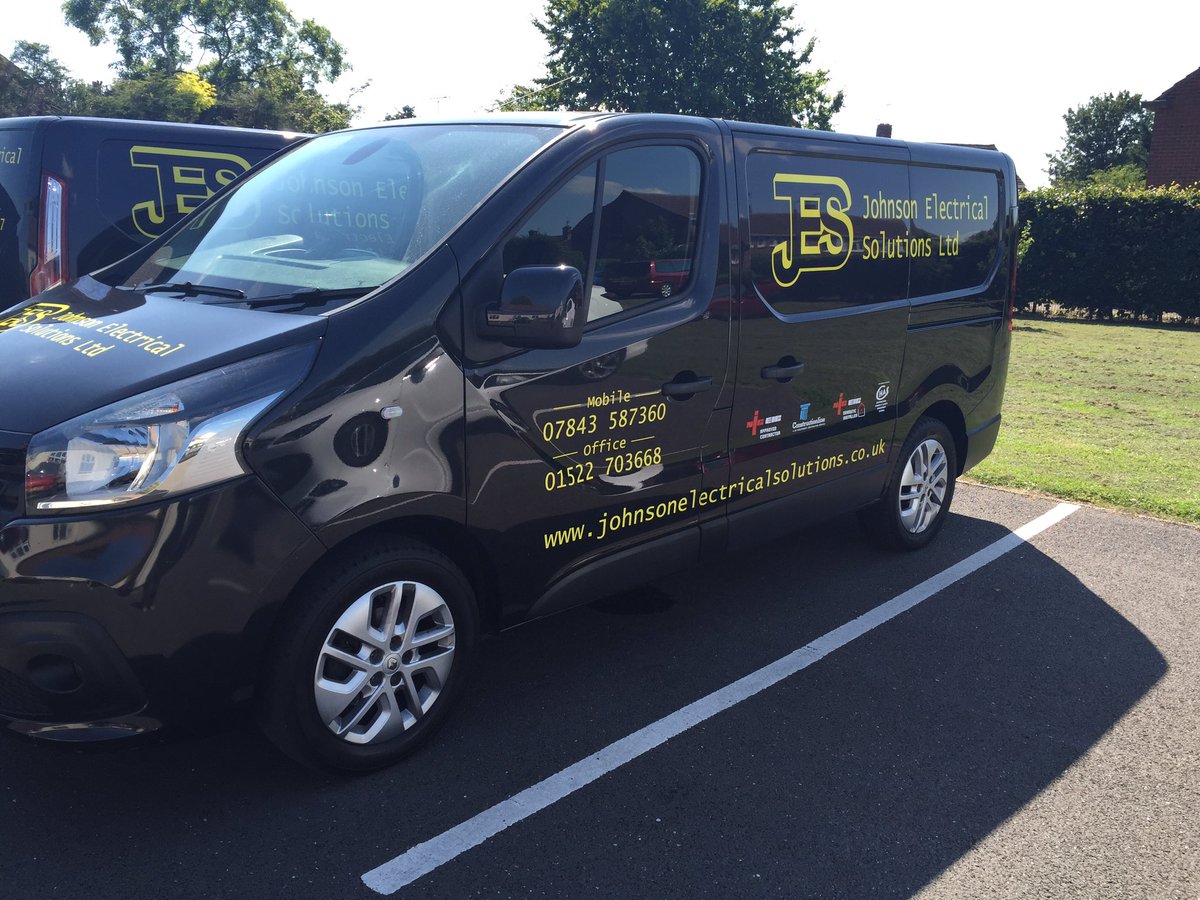 jecontractors's tweet photo. New addition to the fleet with signage. Top job as always by starlite signs. #jes https://t.co/f0BLlV4ovp