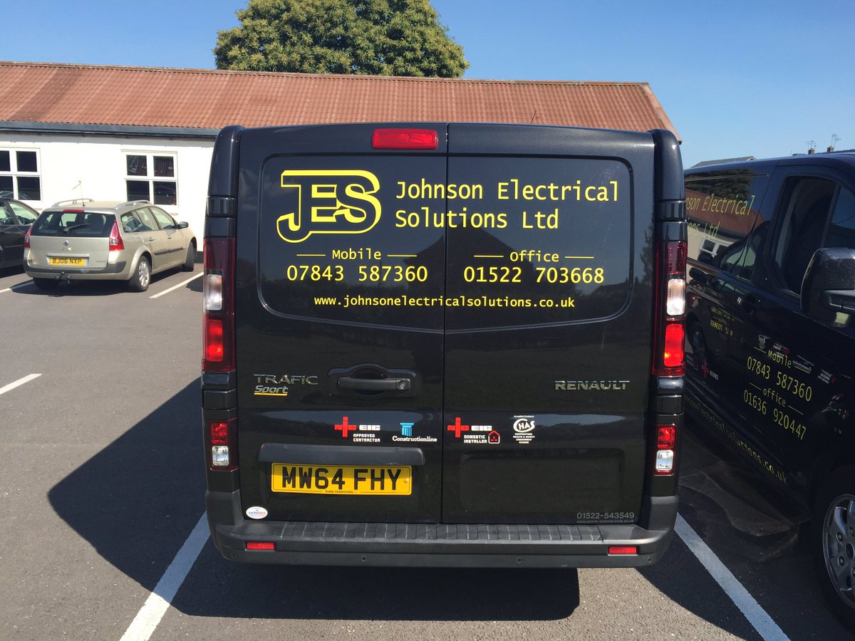 jecontractors's tweet photo. New addition to the fleet with signage. Top job as always by starlite signs. #jes https://t.co/f0BLlV4ovp