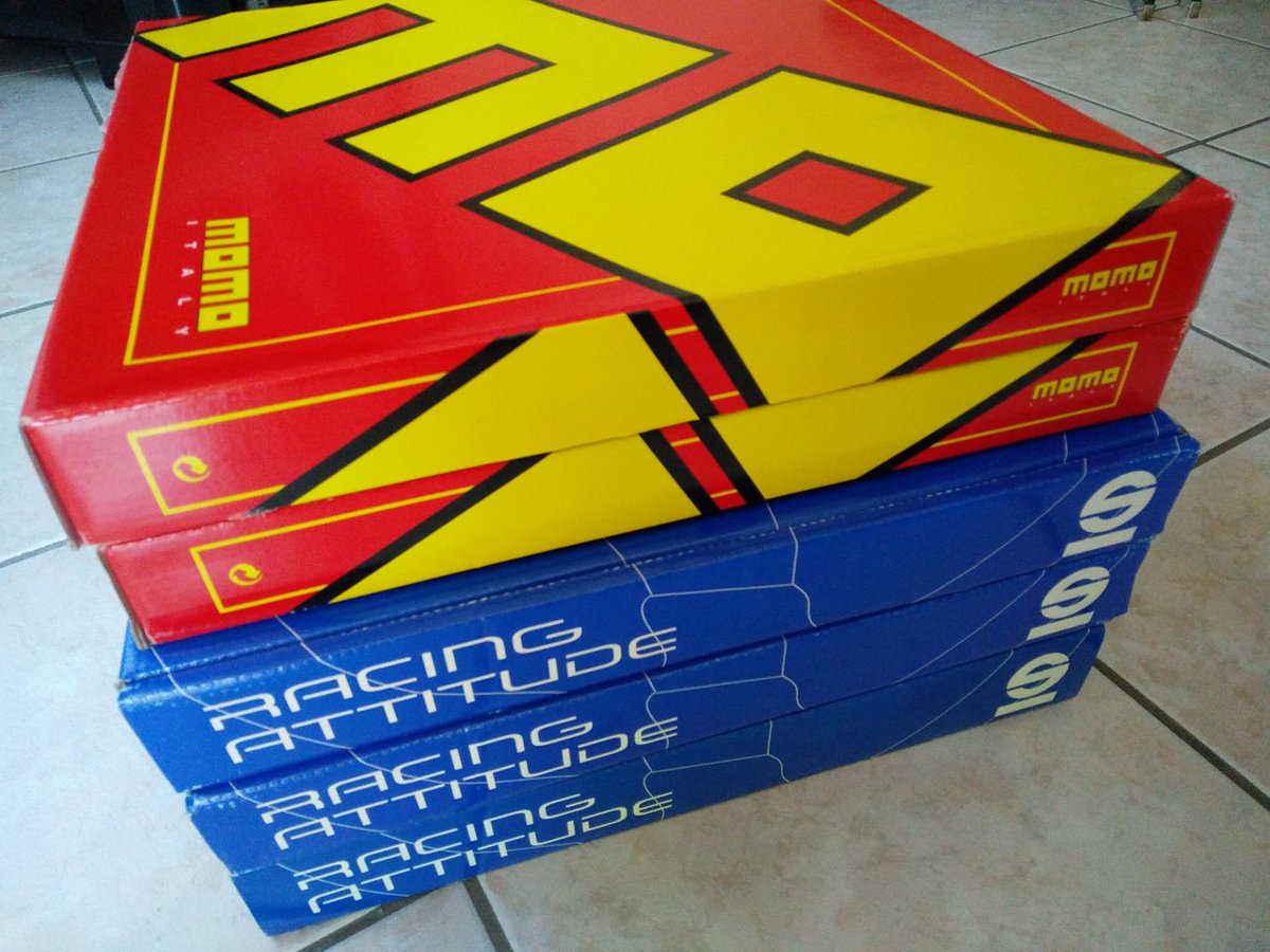 Astroxyn's tweet image. They are here ! Time to start working ! First one P310 LCD. #simracing #MOMOMotorsport #SparcoOfficial #asdesign