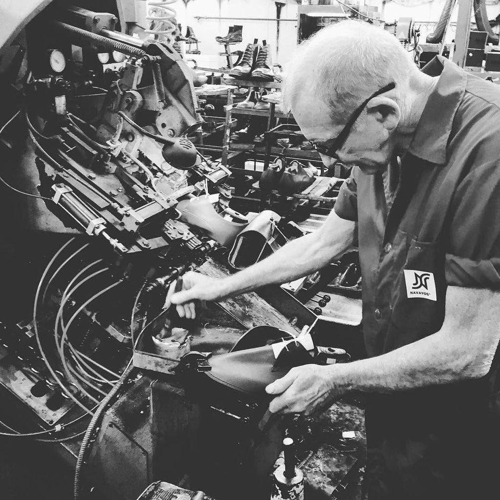 VastDigital's tweet photo. Here's another look behind the scenes from our factory shoot. The level of craftsmanship t… https://t.co/BkBjbLlCa8 https://t.co/AONW6p2eMA
