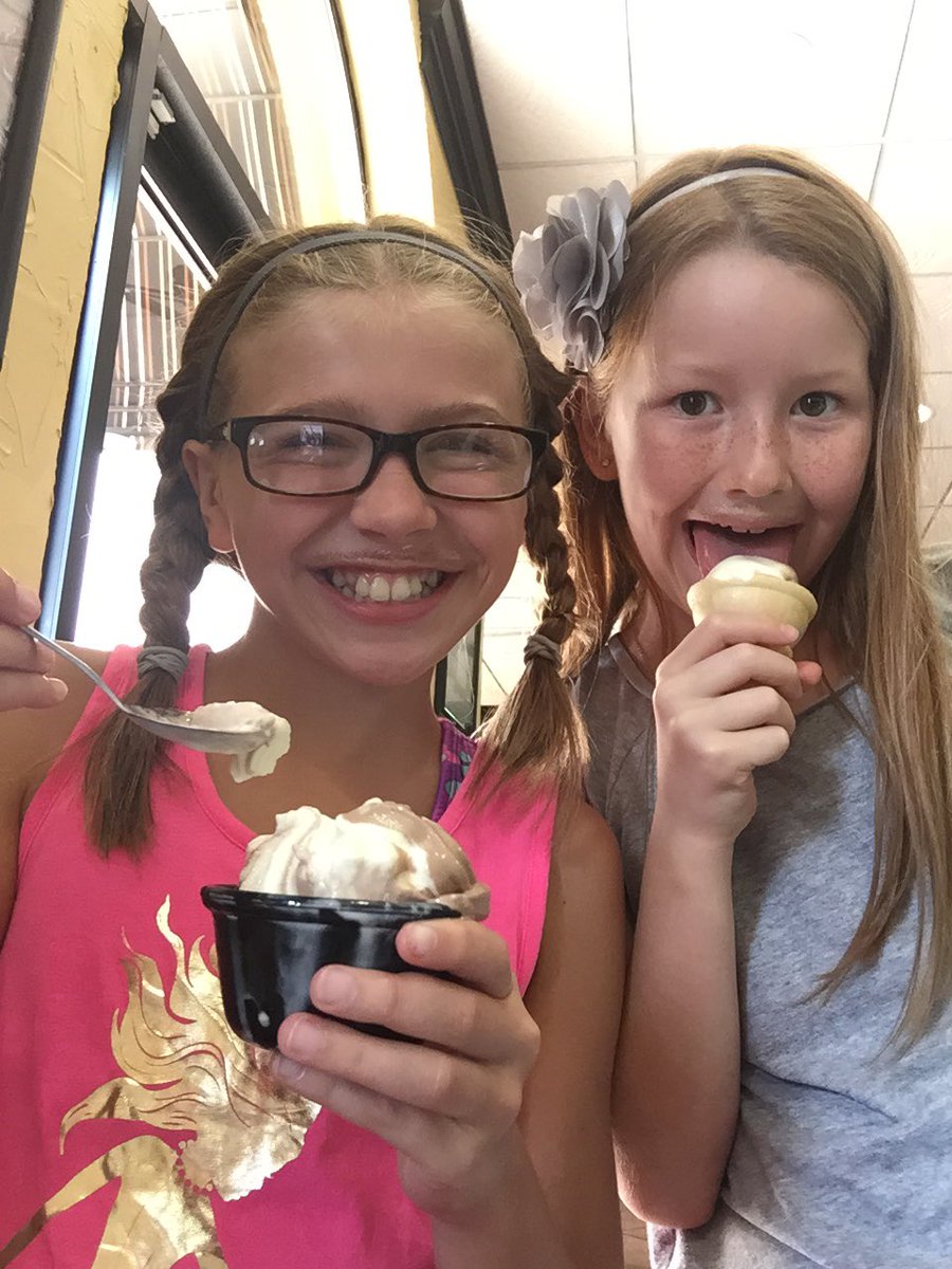 LauraPaczewitz's tweet photo. #HowDoYouSwirl https://t.co/fzUQwnjAyV