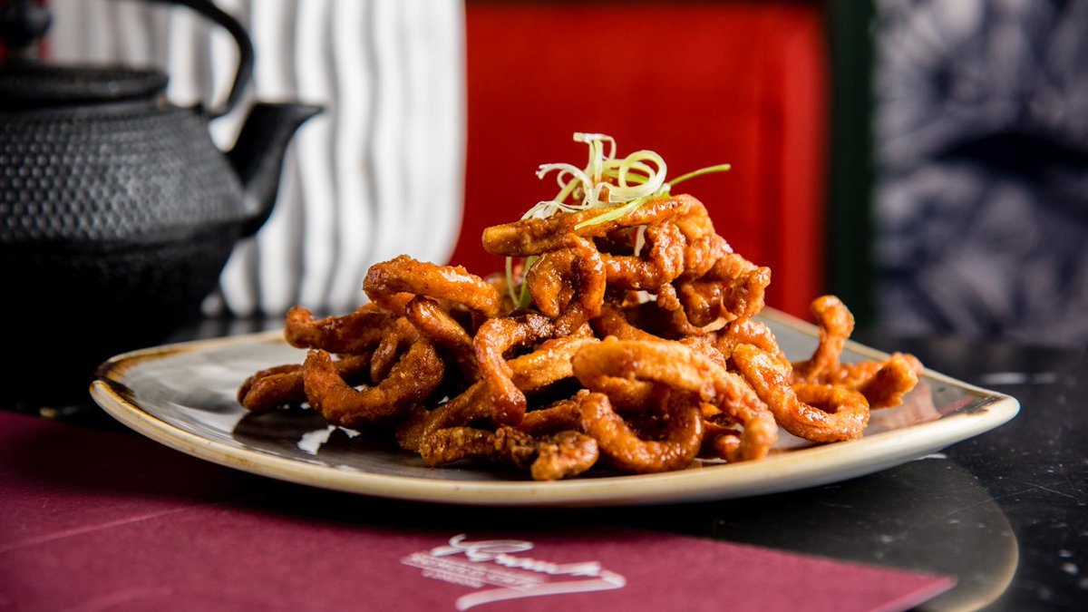 It looks like sun is back - Try some delightful Filipino food from @romulolondonbit.ly/uk_tee