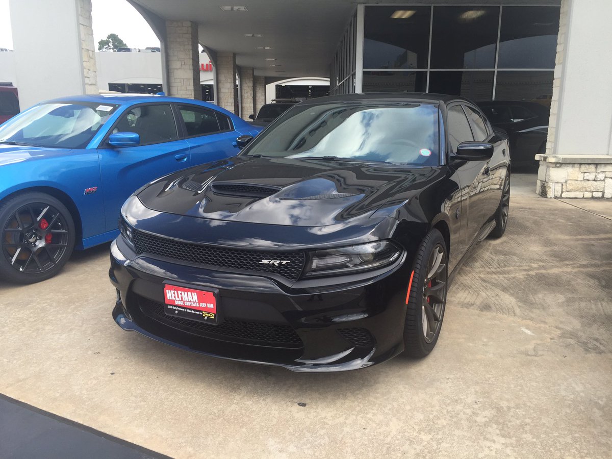 sweinercarsales's tweet photo. 2016 @Dodge #Charger @driveSRT Hellcat is ready to be unleashed. #helfmandcjr #needforspeed #707hp #superchargedhemi https://t.co/bu29VLBfcW