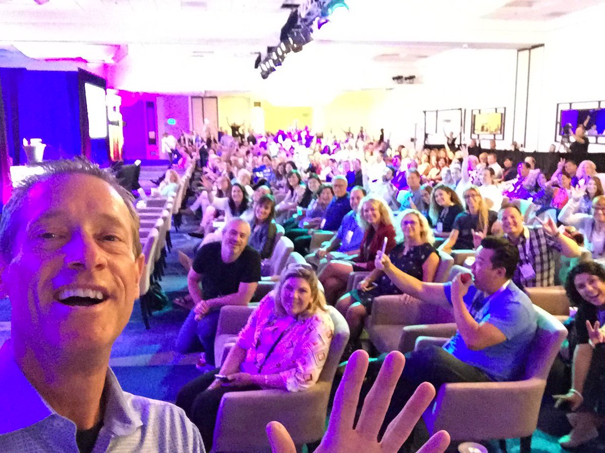 dmscott's tweet photo. It's awesome to be talking real time event marketing with the clever people at #CEMAsummit https://t.co/bATkZpgShp