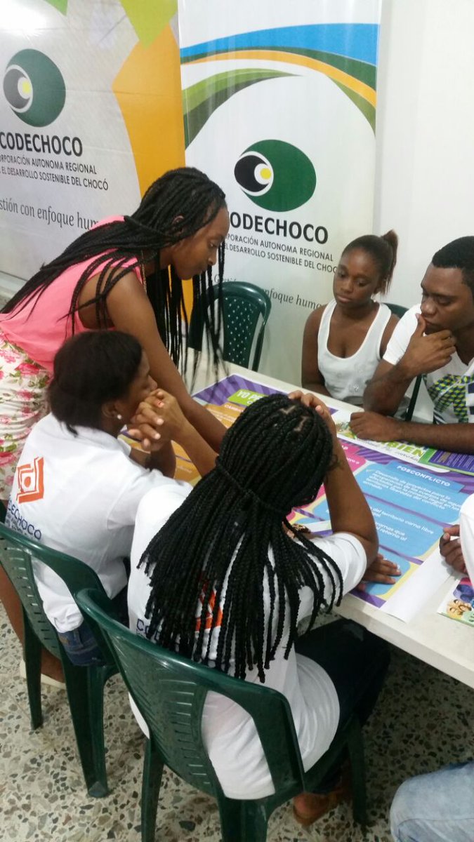jovenesambiente's tweet photo. Trabajando en Red decimos que los jóvenes de Ambiente, estamos #CosechandoVida #SembrandoPaz https://t.co/wCOkUIpdDu