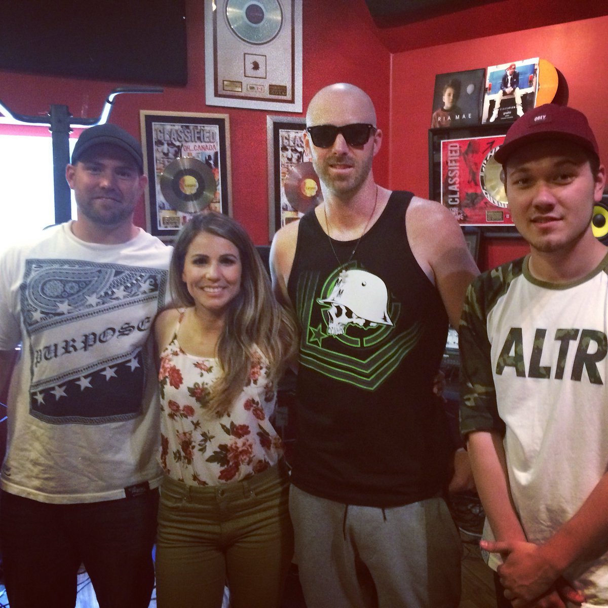 AnaAlmeida1985's tweet photo. It's always a good day when I get to hang out w/ these guys!! Catch our chat tonight on @CTV_Liveat5! @classified https://t.co/RFVoVlGlMg