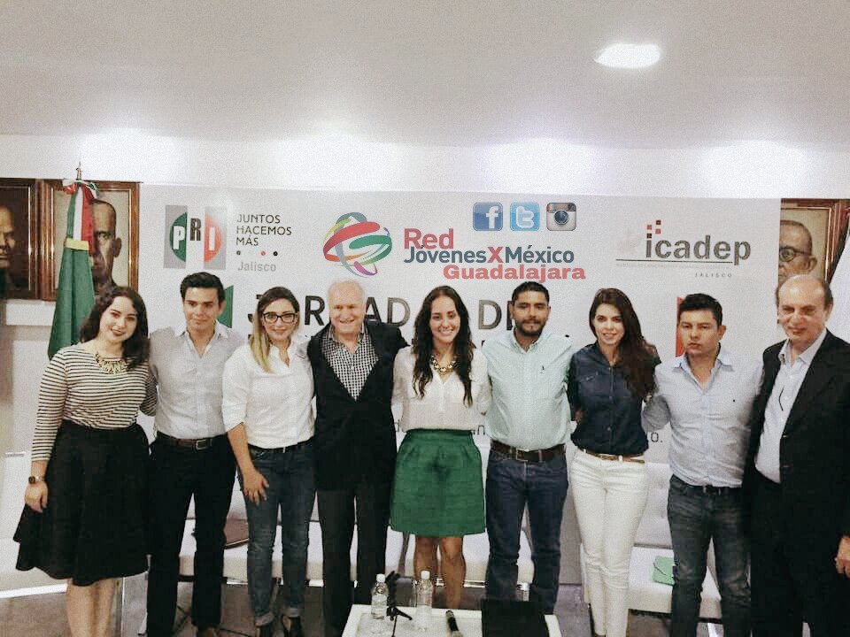 RjxmG's tweet photo. "El papel de los jóvenes en el proceso de transformación en el sistema político" 
 #JornadasIcadep https://t.co/IQFyFk3XQ4