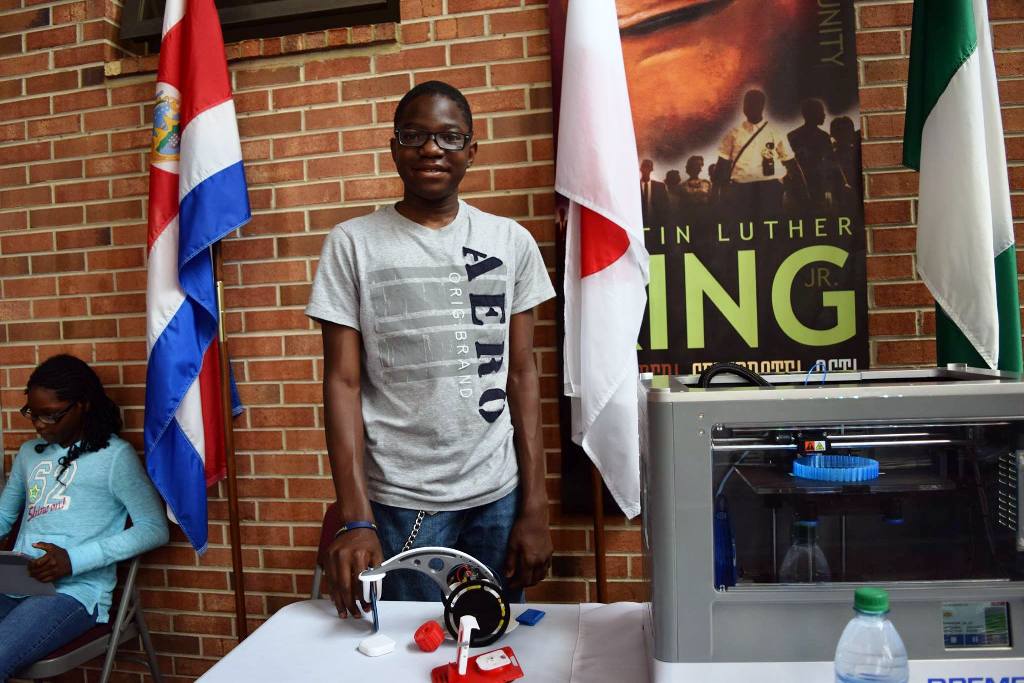 MantisEDU's tweet image. Our #STEMImmersion workshop inspire students to become future #innovators.  @Ford #STEMBot #Robotics #STEM