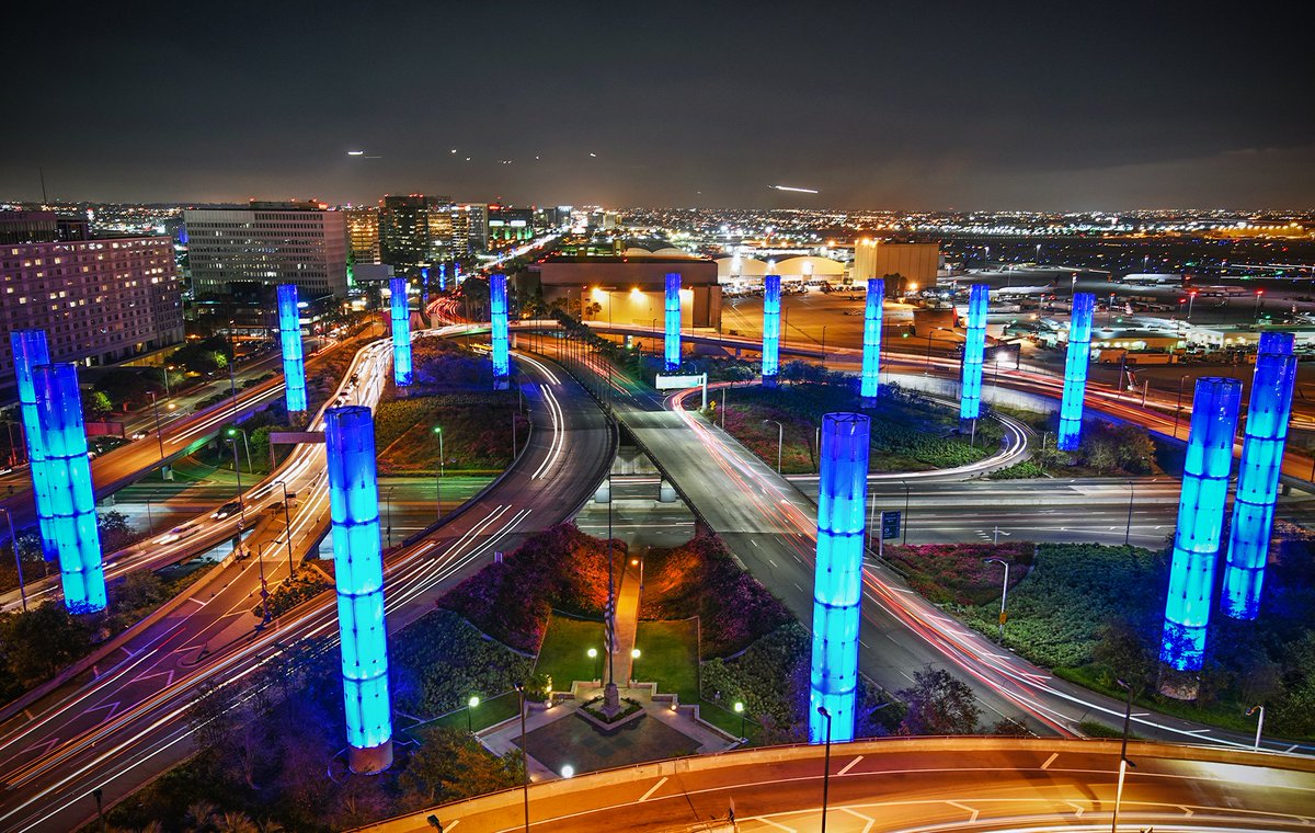 MayorOfLA's tweet photo. Last night we lit up LA landmarks in blue to remember those we lost &amp; honor the men &amp; women who protect our families https://t.co/BDlxTI0FBD