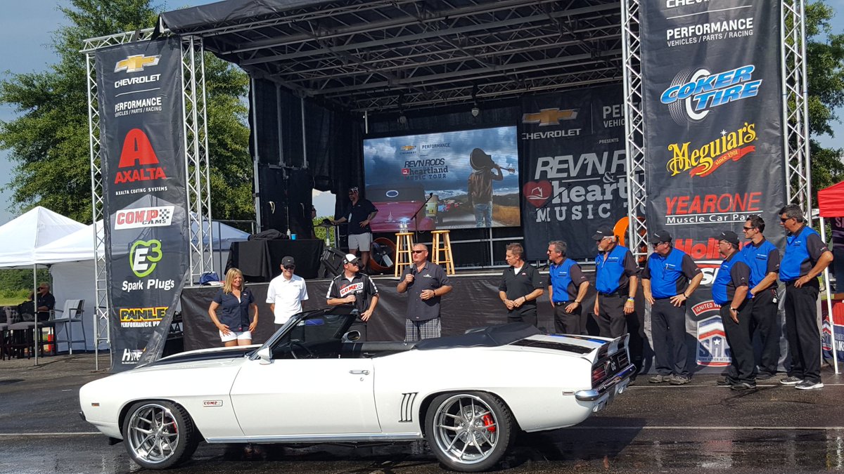 Tomcoxcarguy's tweet photo. Loving tbe Rev'n Rods and Heartland Music Tour. Great people Great sponsors....AND Great Cars! https://t.co/yC9RVtMyZQ