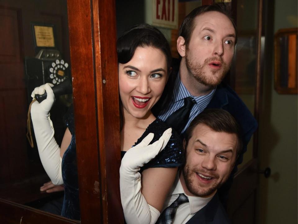MCLChicago's tweet photo. #LindseysCalling tonight at 10PM. You should pick up. https://t.co/VIbjXOXEow