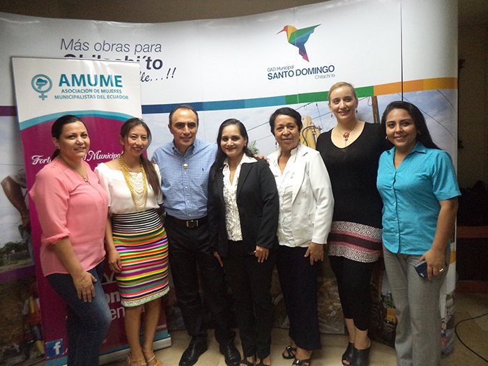 GADsantodomingo's tweet photo. Dr. Marco Albuja ofrecerá conferencia de salud. #ChilachiTo #Ecuador #SaantoDomingo  https://t.co/yDGHvfARui https://t.co/w8hcep5UhY