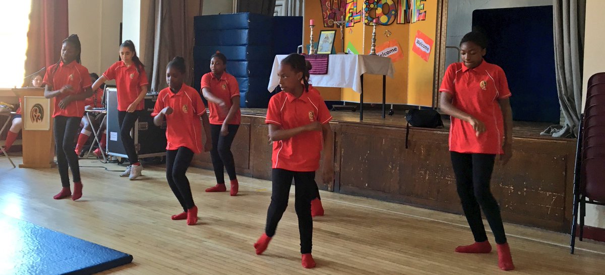 StAnnes_N13's tweet photo. Ms Chin's end of Yr 7 Assembly showcased just some of the talent amongst the yr group @DT_StAnnes @stannesmaths 👏🏻👏🏻 https://t.co/YoPs8rtbqh