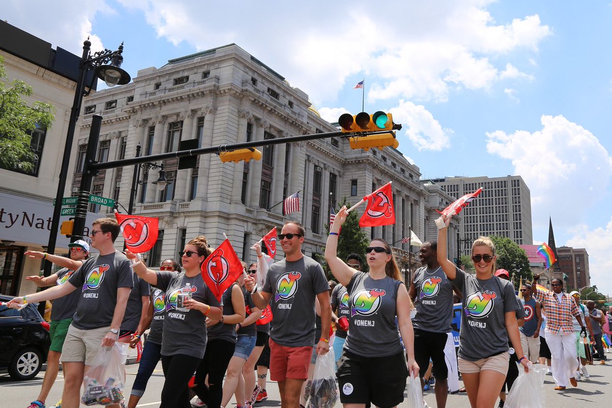 YouCanPlayTeam's tweet image. Shoutout to @NJDevils for joining at #NewarkPride last weekend, another @NHL team showing support for all in sport.