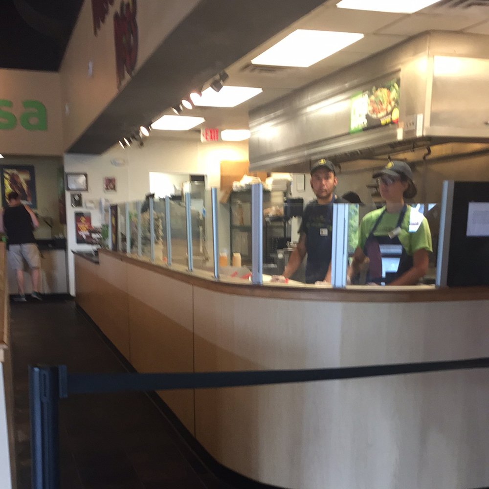 Johnson919's tweet photo. .@Moes_HQ @getstealz https://t.co/vJh8xmsbmt