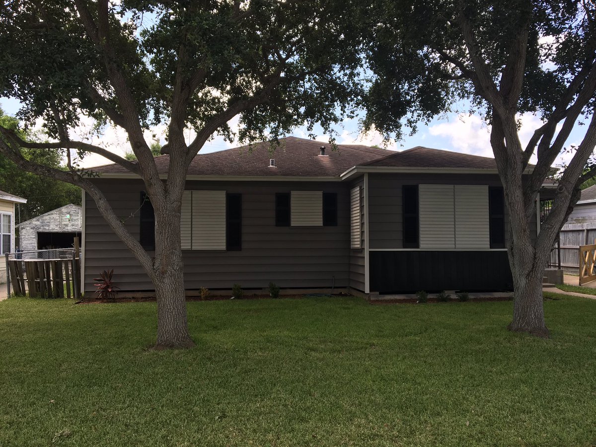 bradnpadgett's tweet photo. Corpus Christi Texas 1900 square feet 185k.  Updated throughout.  361.947.7253 #CorpusChristi #realestate https://t.co/i4Ex15ux8W