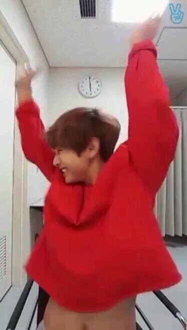 taehyungpics's tweet image. boy