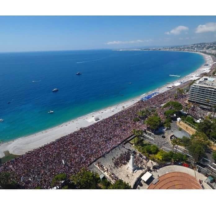 jennywenzer's tweet photo. #AttaquesNice #minnesstund https://t.co/OCZkgWHHjC