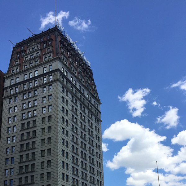 4NYC's tweet photo. ⌚ Is it afternoon already?! 👋@nicocamapp https://t.co/8mJMfrE2IN