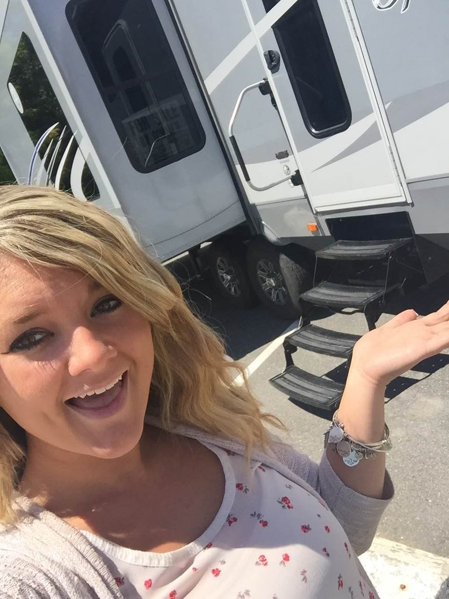 KSWFCU's tweet photo. Come check out the 2015 camper we have for sale here at KSW! https://t.co/SIwcdZBVlS