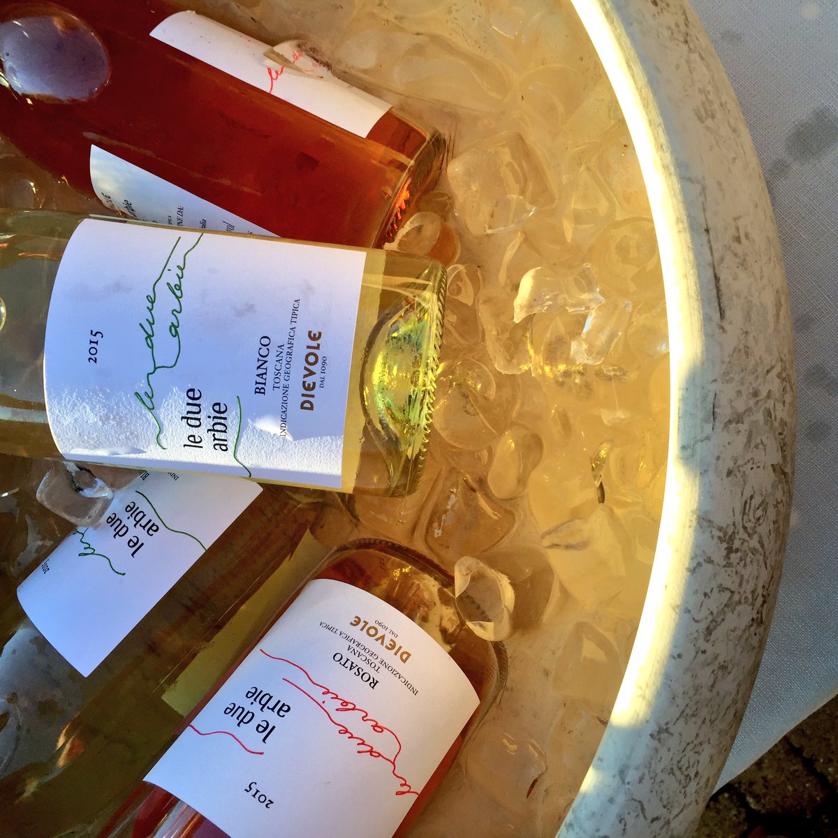 tuscanybuzz's tweet image. Pizza gourmet di O'fiore mio e vini @Dievole connubio eccezionale per #lamiapizza #toscana