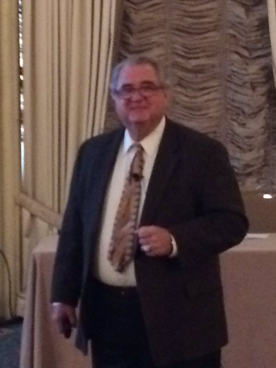 ifebptom's tweet image. Tupper Hillard speaking on Communicating Change  #IFBenCom @IFEBP @SegalCo