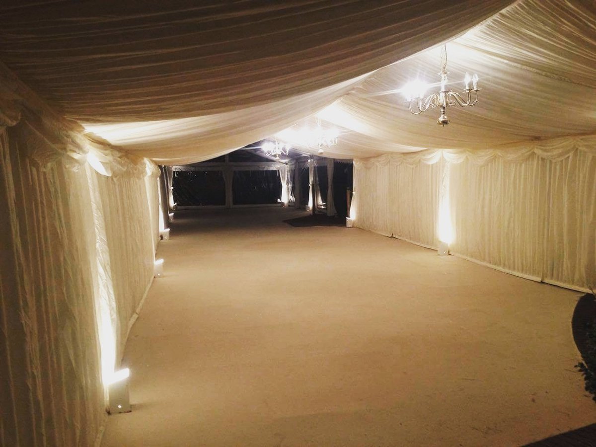 We had a busy #Marquee #Monday installing this glamorous Marquee in Stansted.
#marqueehirehertfordshire #events