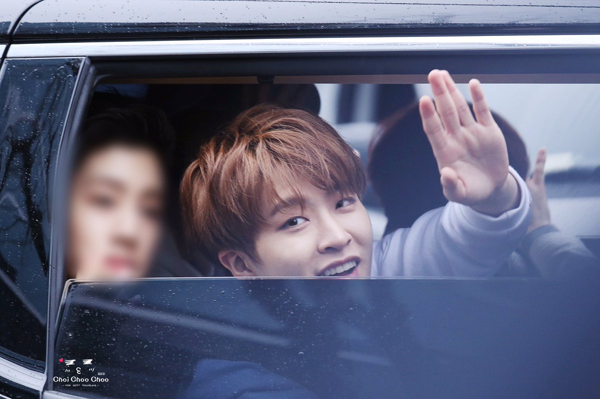 #갓세븐 #GOT7 #Youngjae #영재 
160403 인가퇴근 😍😍
HQlink👀imgur.com/a/oMUPO