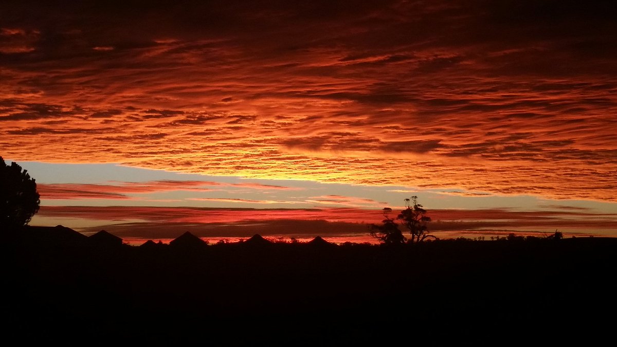 Yesterday's sunrise. TANWOOD VIC #skyweatherAus
