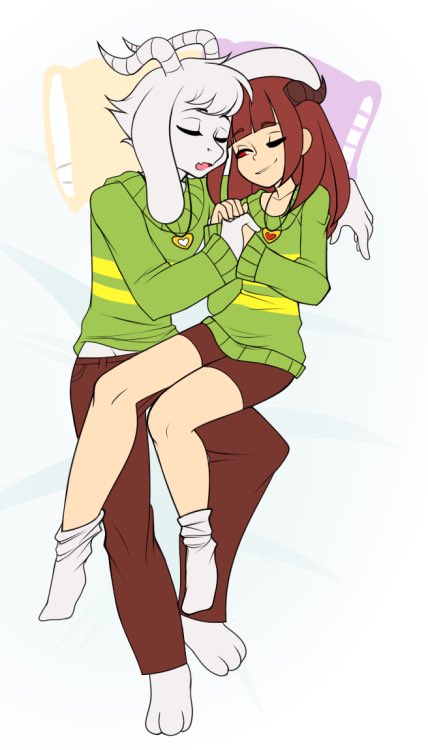 "Hhahaha....-- T-that never happened.... (WHY IS THERE EVEN A PHOTO OF THAT)....."