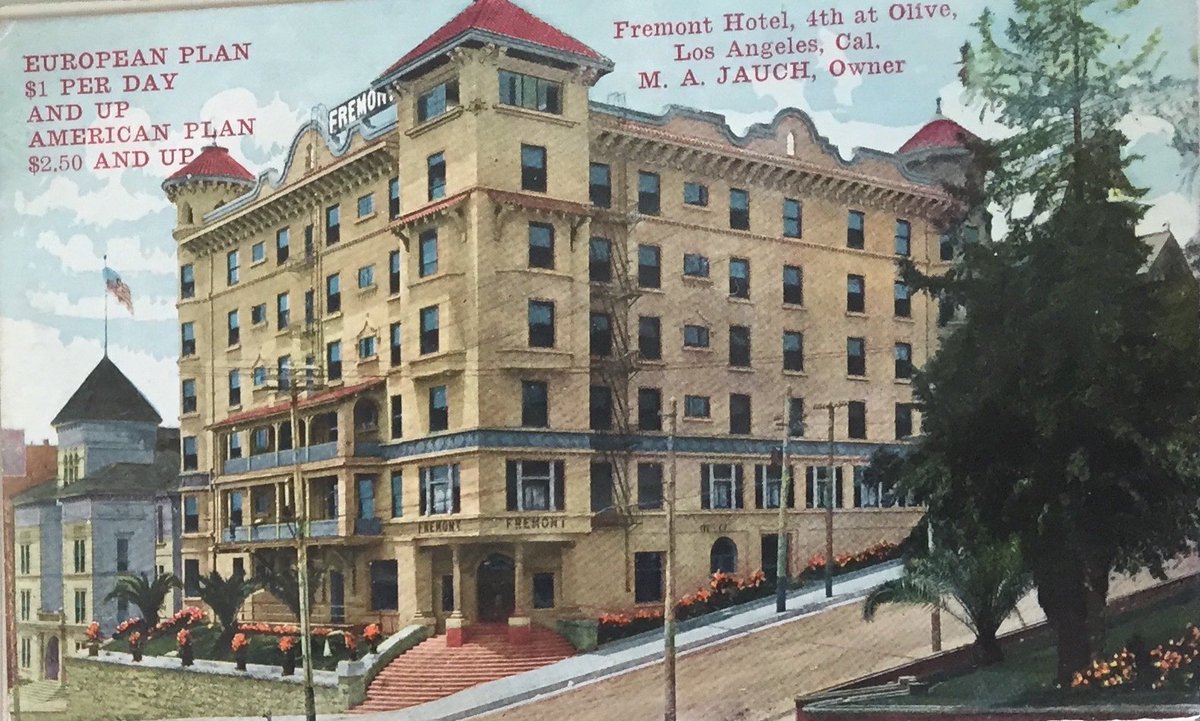psrenew's tweet photo. Some history for your Tuesday afternoon. 4th // Olive
#historicalphoto #losangeles #dtla #postcardsfromla https://t.co/D3Vky7dNQA