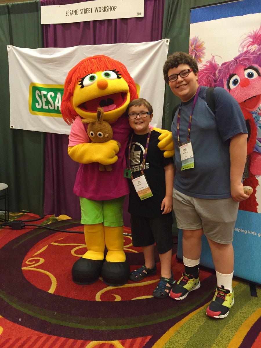 SesameWorkshop's tweet photo. ICYMI: Julia made her first walk-around appearance @AutismSociety's annual conference! #ASCon2016 #SeeAmazing https://t.co/tAA2KekZOK