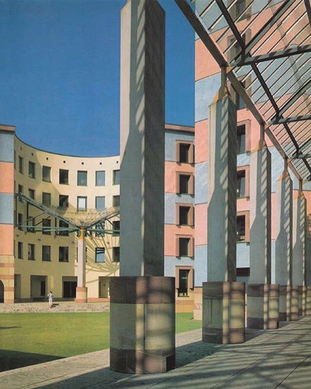 egyetlen lakások berlin oldal értekezlet időpontjának