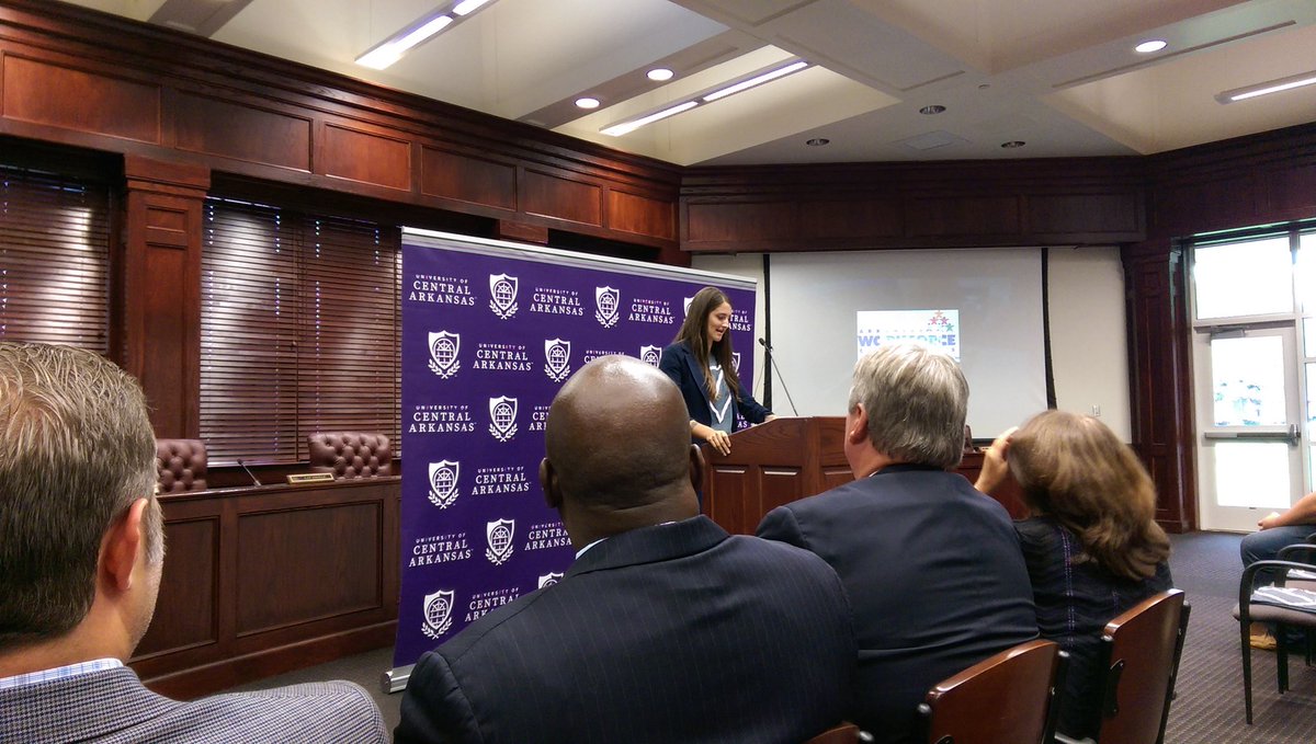tejones's tweet photo. Mary Dunlap addresses the group for the new @arcoding #ARCoding https://t.co/e0mxLfPDym