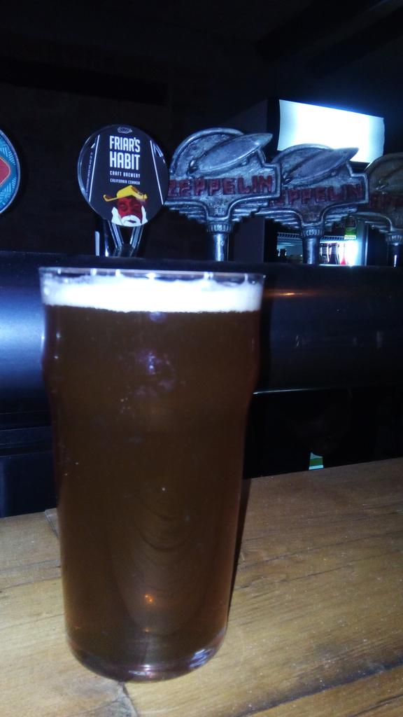 half_frog's tweet image. Great eve at @zepplin brewery. #craftbeer #tastingleague. Lets do a tasting #session here.  @TastingLeague